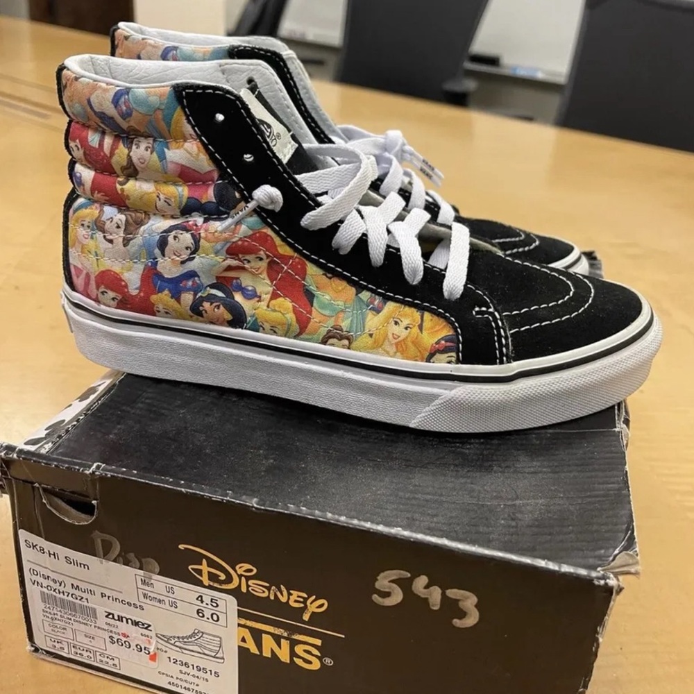 vans vault disney princess Sz Gs 4.5 = Women 6